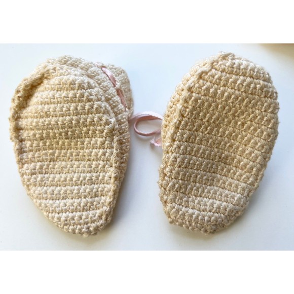 Infant Baby Newborn Shoes & 1yr Old Mittens Photography Photo Prop Doll Clothes - Picture 5 of 5